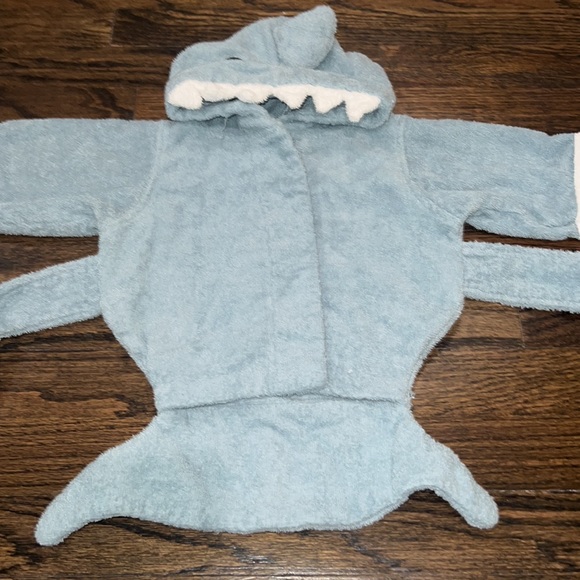 Baby Aspen Robe - Picture 2 of 4